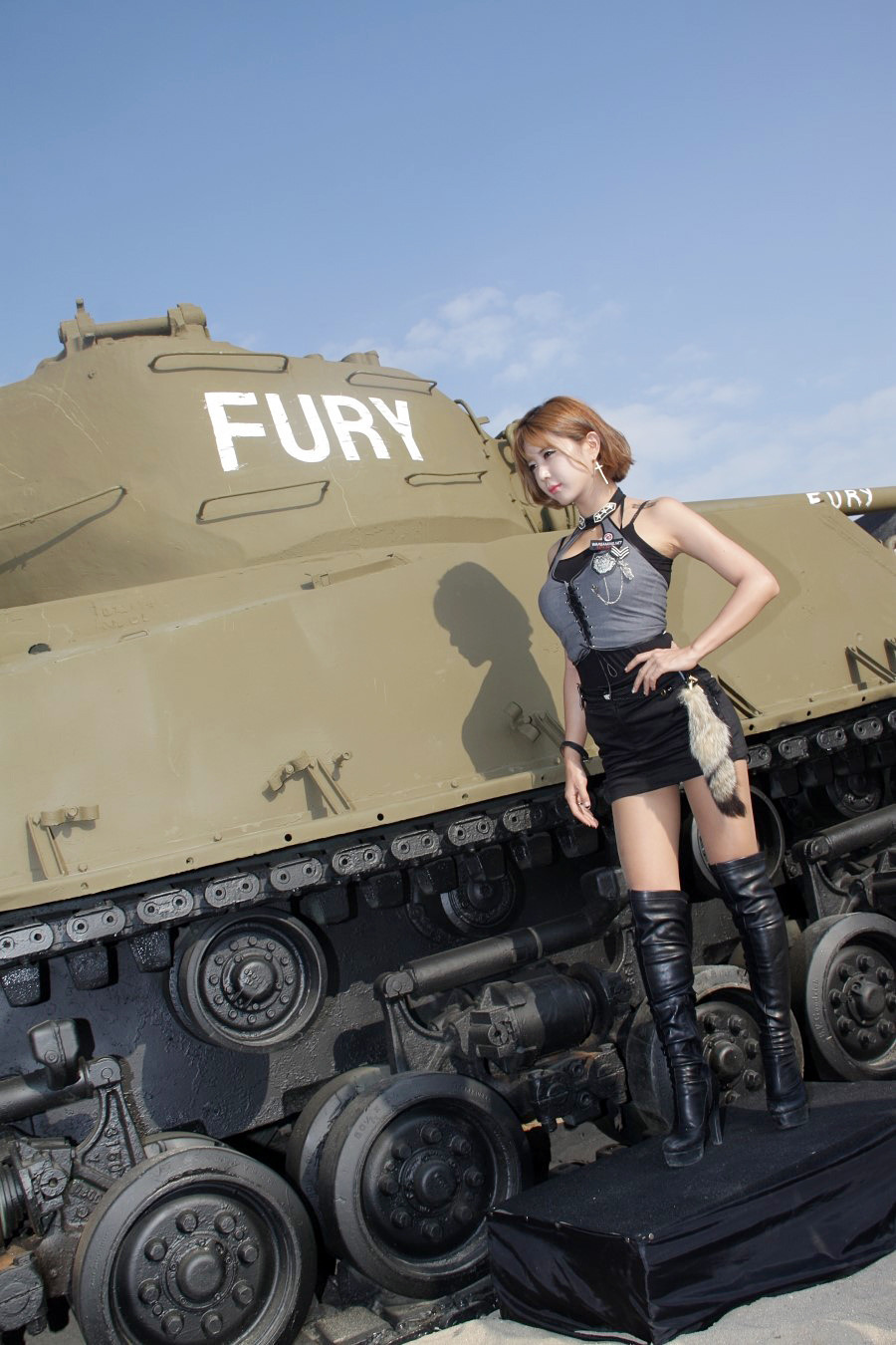 韩国顶级Showgirl许允美 釜山坦克世界 2